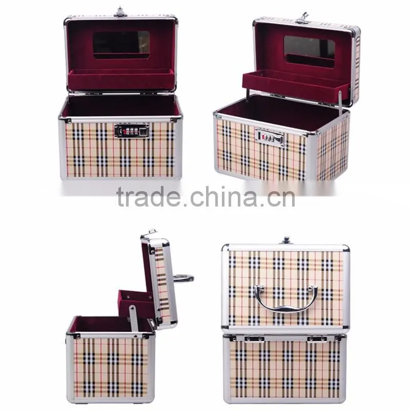 Professional And Functional Customized Aluminum Make Up Case