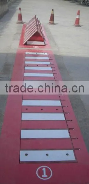 electric-hydraulic road blocker