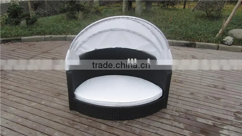 Leisure Poly Dog Bed Rattan Pet Bed With Canopy