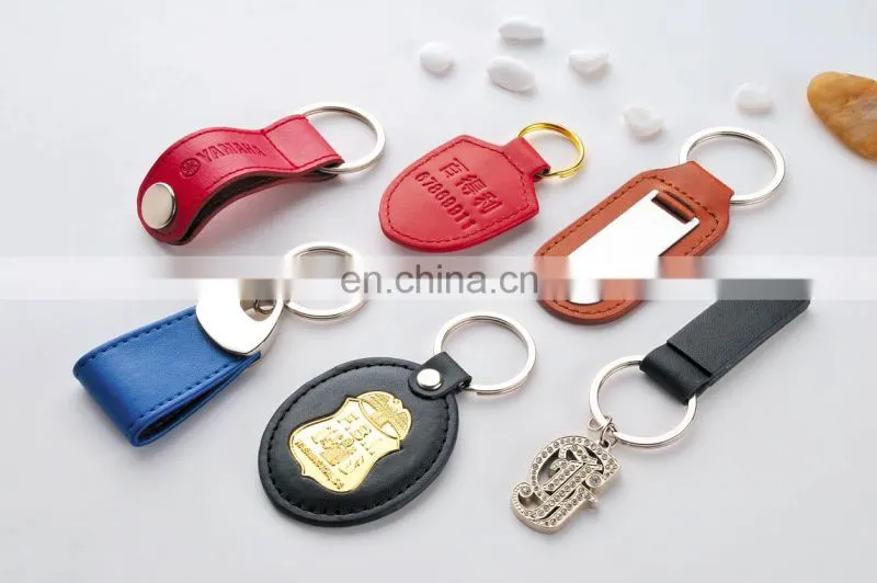 Souvenir UAE National Day Gift Items Keychain Soft Enamel UAE Flag Keyrings