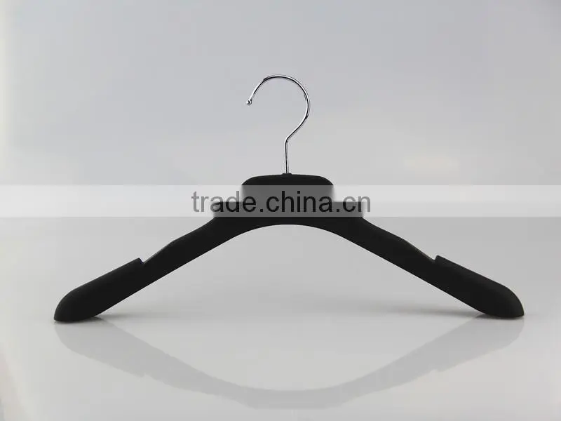 HA6878 cheap notched plastic hanger rubber coated clothes hanger