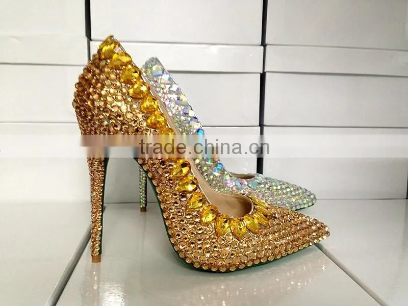 Catwalk New Arrival Luxurious Heart Shape Diamond Dress High Heel Shoes, High End Customized Strass Bridal Wedding Shoes