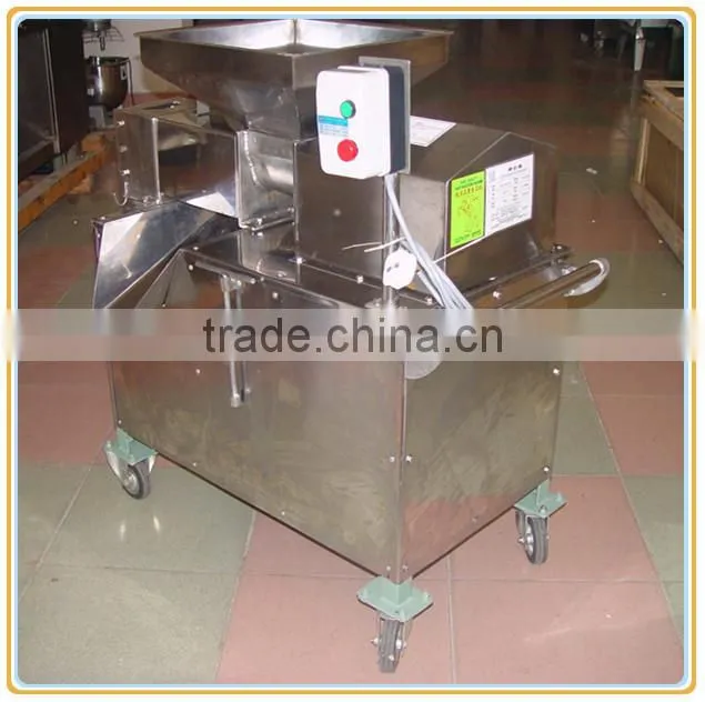 High Efficiency Coconut Dehusking Machine/ coconut water making machine