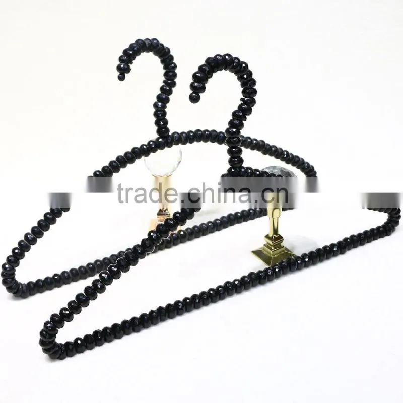 QD-B32 Senior pearl beaded hangers for display