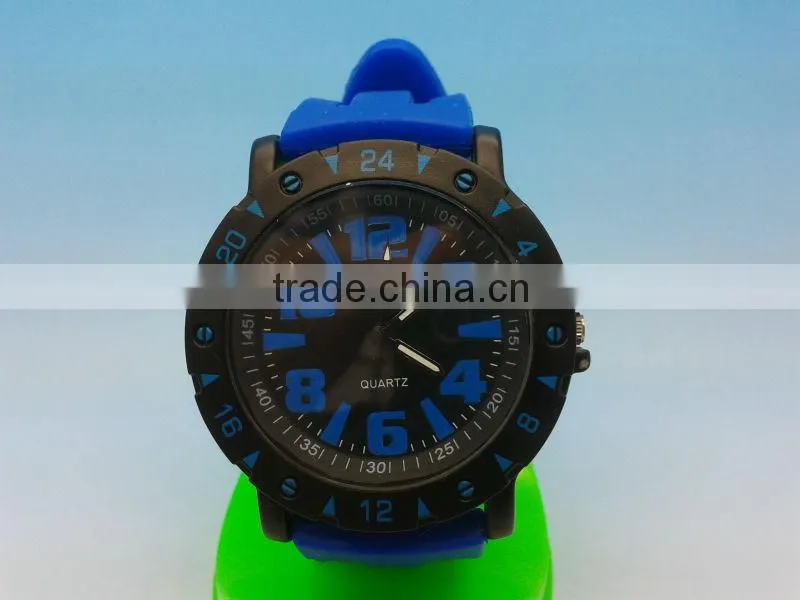 2013 best selling men wrist promotional watches with your own logo