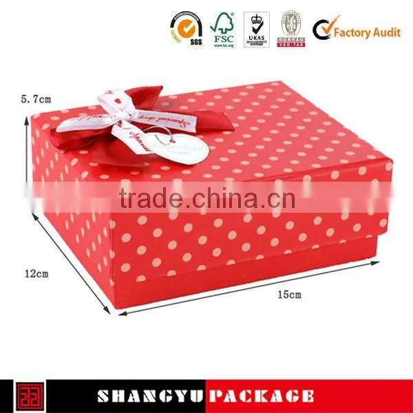 specialty paper chocolate box with compartments