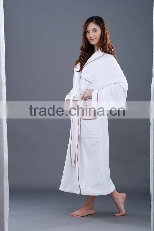 China manufacture high quality 100% cotton comfortable unisex hotel waffle bathrobe