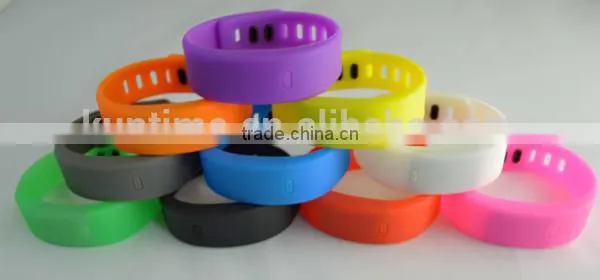 2015 cheap promotional silicone sports led bracelet relojes for men