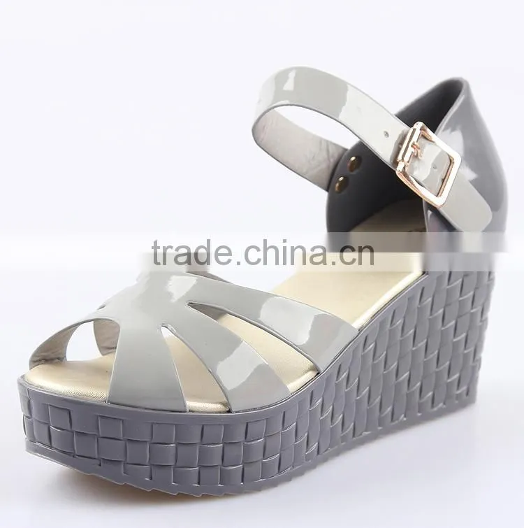 Newest design 2016 summer pvc upper jelly sandals dress shoes orange sandals from Chictrend melissa sandals