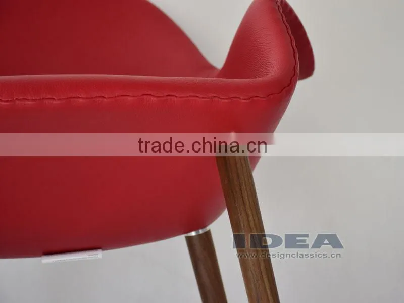 Replica Eero Saarinen Organic Chair - Red Genuine Leather