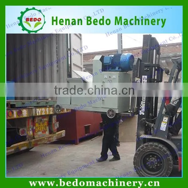 2014 China supplier biomass sawdust charcoal briquette machine 008613253417552