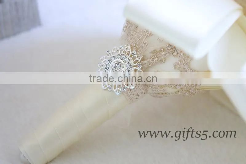Excellent Wedding Bouquet Handmade wedding Silk Roses bouquet with Jewels Crystals