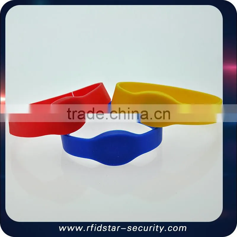 125KHz RFID Compatible ID Bracelet Waterproof Silicone Wristband