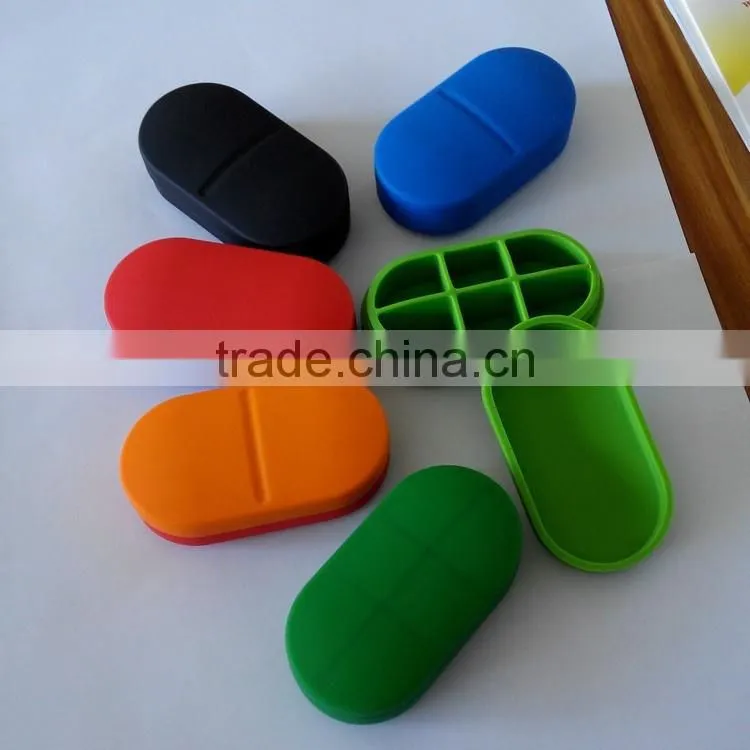 Eco-friendly medical convenient seven campartment silicone pill case for promotion
