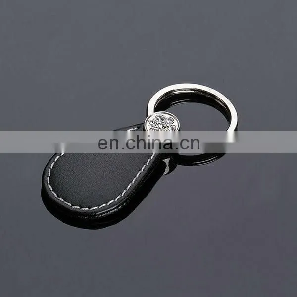 Wholesale Fashion Leopard Head Shape Metal Keychain with Leather Key Ring