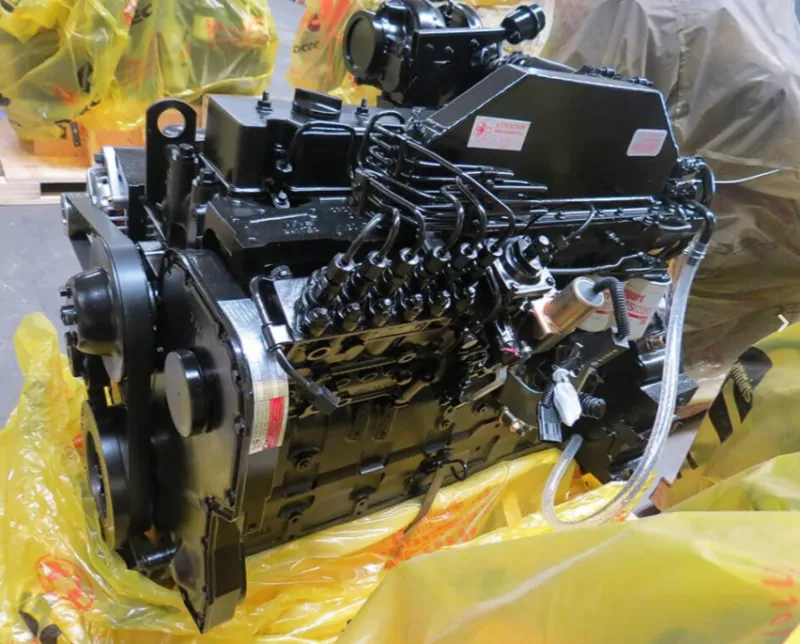 Каковы симптомы неисправности масляного насоса в двигателе Cummins 6BTAA5.9-C205?