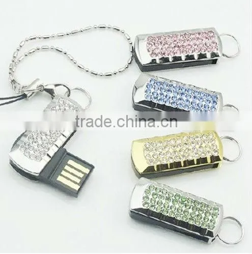 2016 New fashion heart shape USB flash drive for students