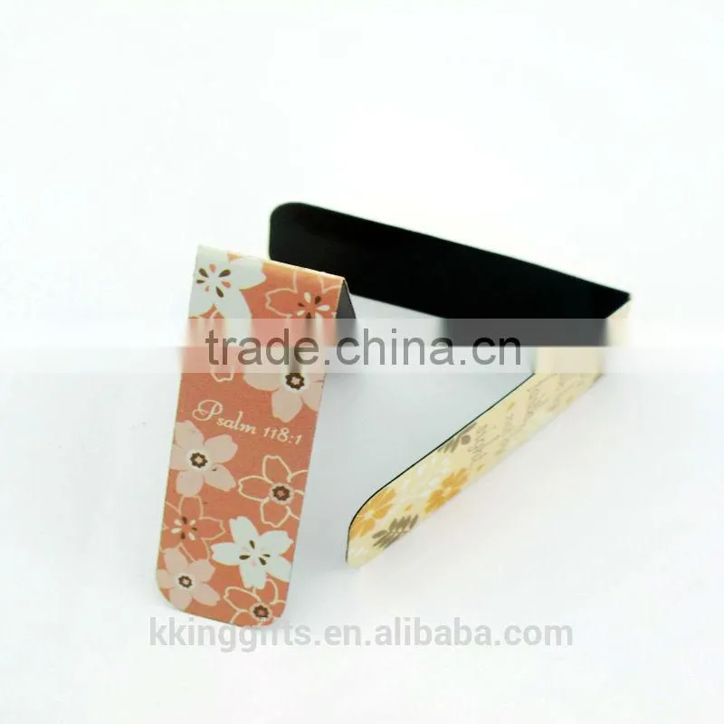 2015 OEM small order book cover Folding Magnetic anime bookmarks printable