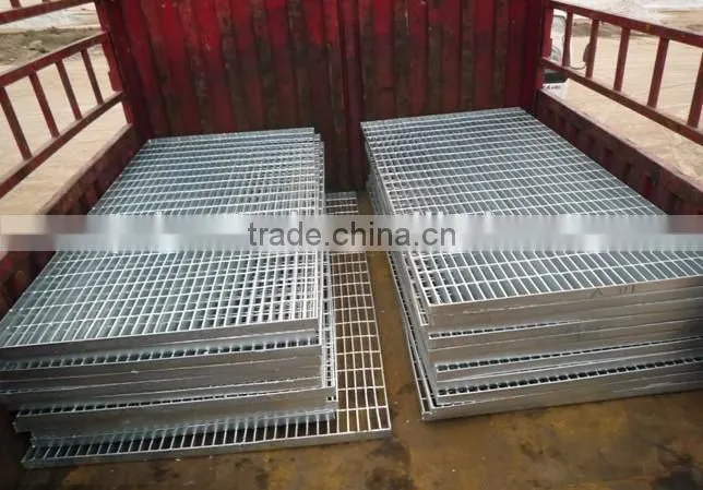 Hot dip Galvanized Stair treads