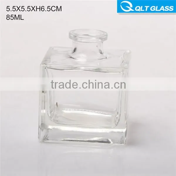 Round reed diffuser glass bottle decorative aroma diffuser bottle