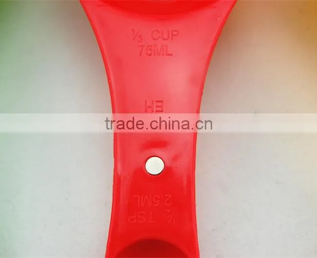 4pc Plastic Measuring Spoon With Magnet