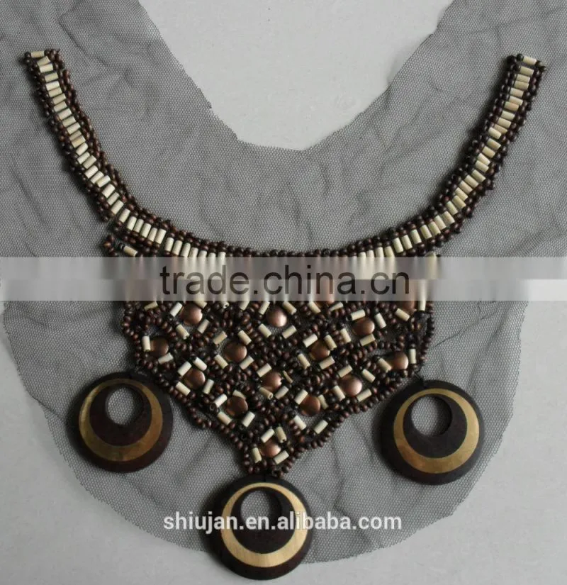 Beaded collar