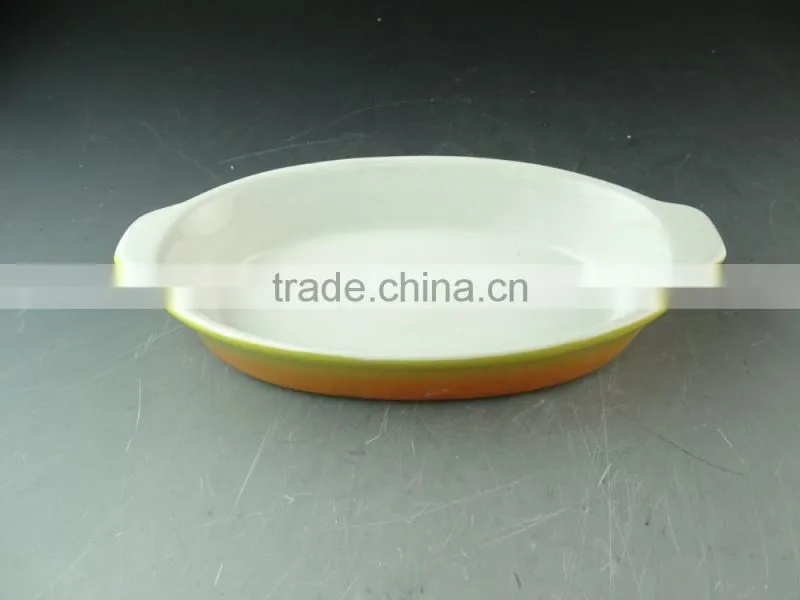 Hot Wholesale oval glazed ceramic bake plate with handles for daily use stock