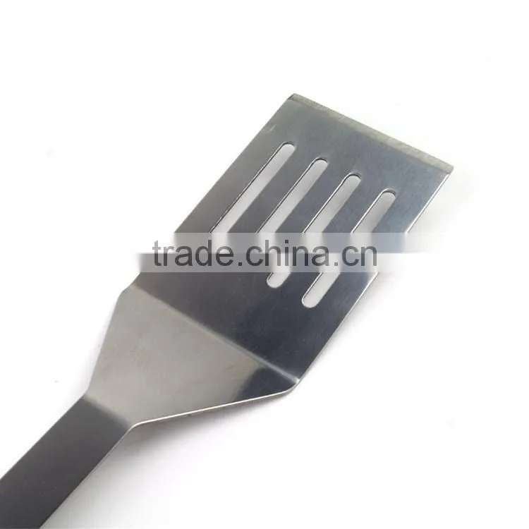 Stainless steel slotted turner