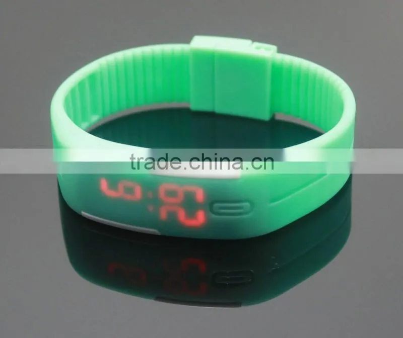 HOT Sports Bracelet LED Watch 2015 Sport Watch Fashion Digital Watch Date Time Men Wristwatch Waterproof Colorful Rubber Band