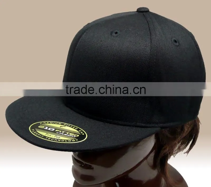 snapback cap