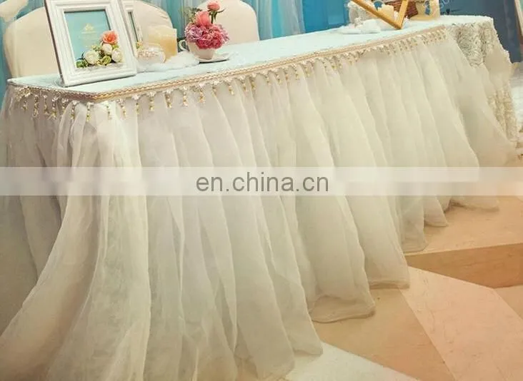 Simple Organza Styles of Table Skirting
