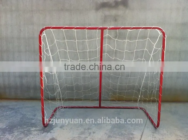 Portable floorball goal with target