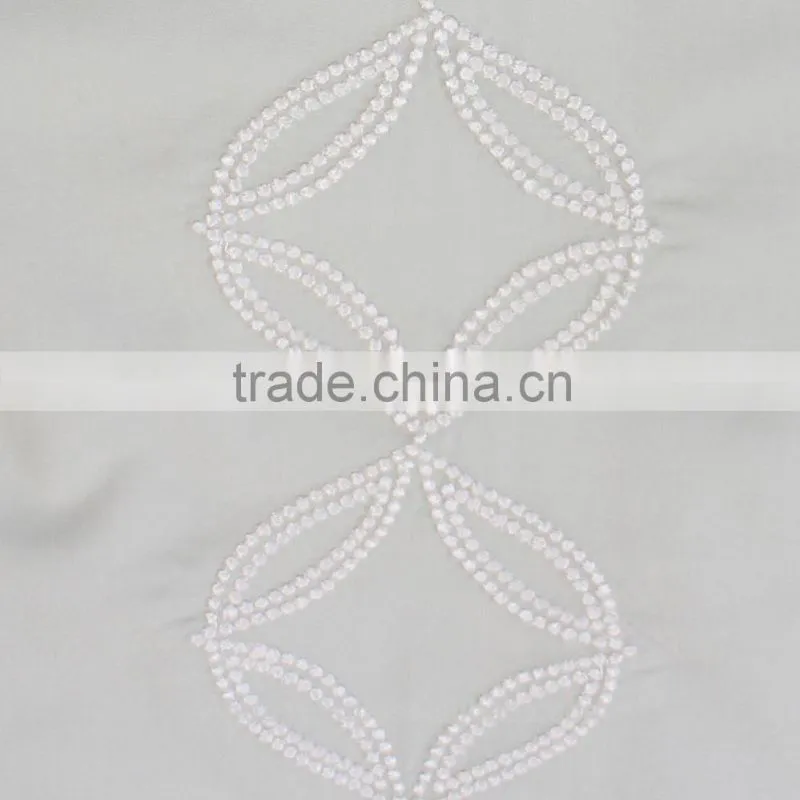 Circles and diamonds embroidered bedding set