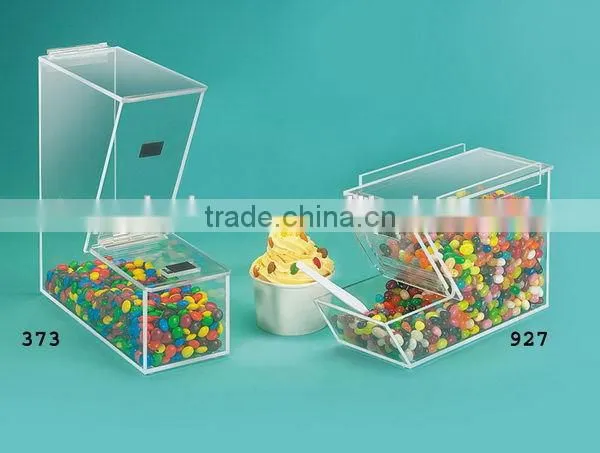 Top quality useful 3-case acrylic candy box with a lid