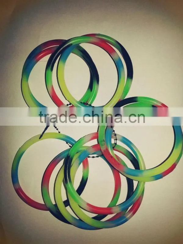 silicone wriet band small silicone colorful hand bands silicone band with debossed logo