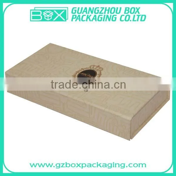 unique space-saving flat packed gift box