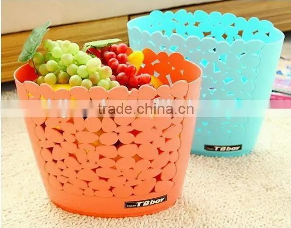 Pebble round shower caddy