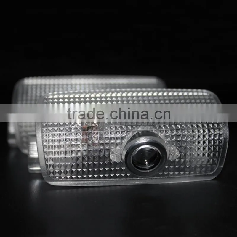 CE RoHS Certification and car logo light Type LED Laser Car Logo Door Logo Projector Welcome Light For Toyota