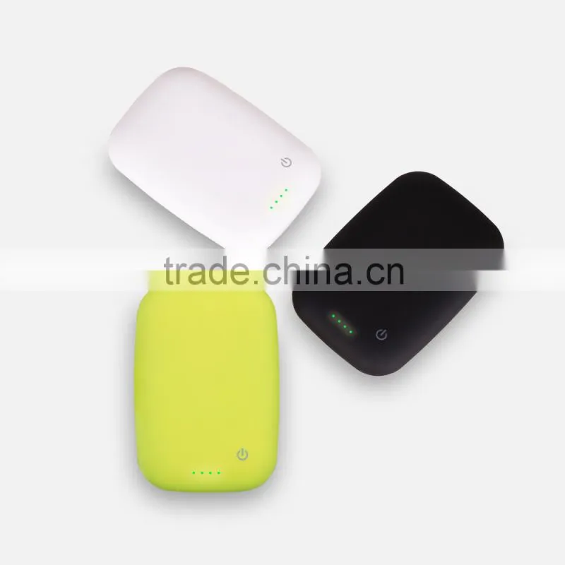 Factory supply directly CE,RoHS,FCC Approved Qiwireless mobile phone charger ,OEM quick deliver power sockets for Iphone Samsung