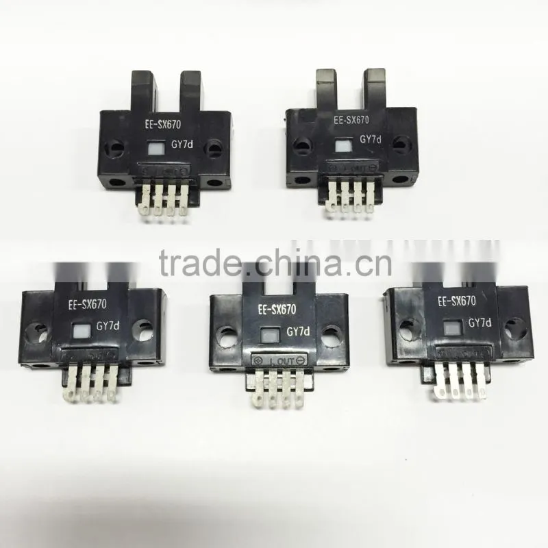 OMRON min phtoelectric switch EE-SX670