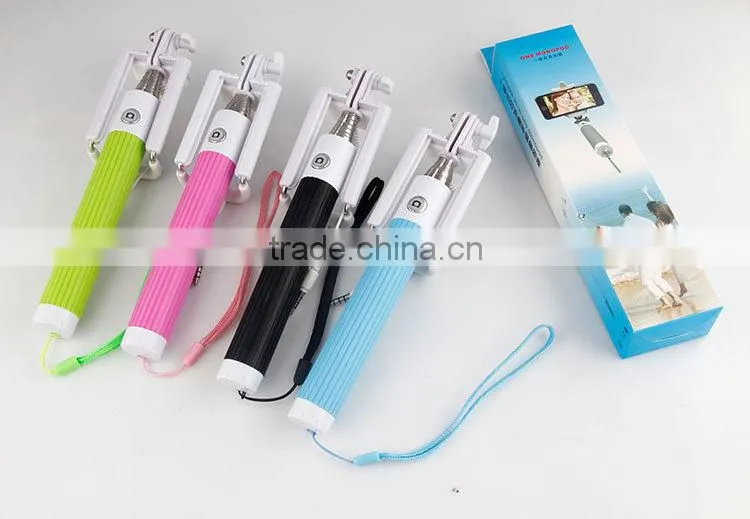 Mini selfie stick with 20cm length only after folding, no need bluetooth selfie stick, hot selling wired selfie stick