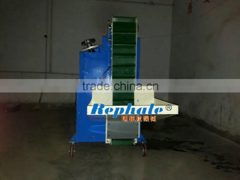 New type walnut cracker machine /walnut breaking machine