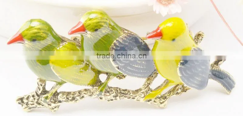 Gold Plated Three Birds On The Brunch Christmas Brooch