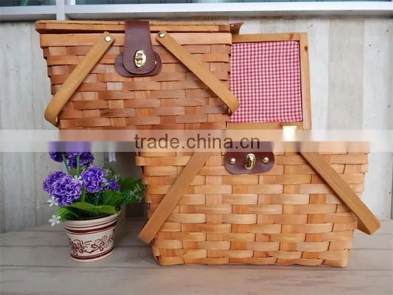Outdoor picnic basket with cloth liner and handles
