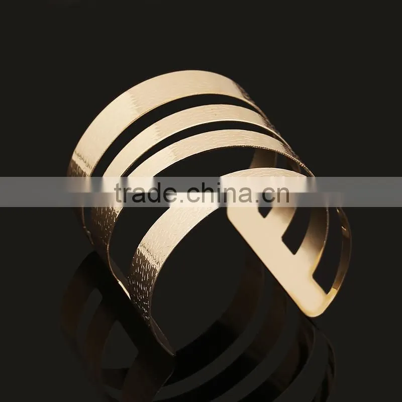 2016 New Gold Silver Triangle Alloy Wide Open Cuff Bangle Bracelet For Women Fashion Jewelry