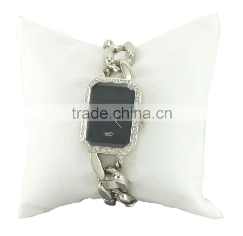Summer season fashion models fit wrist chain bracelet watches quartz square watches women