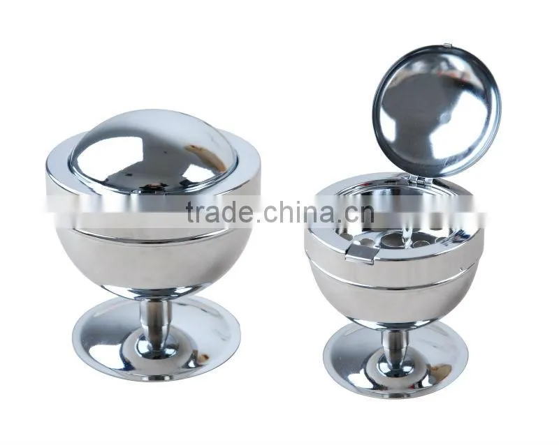 2016 hot sale windproof metal ashtray with special Smoke removing device