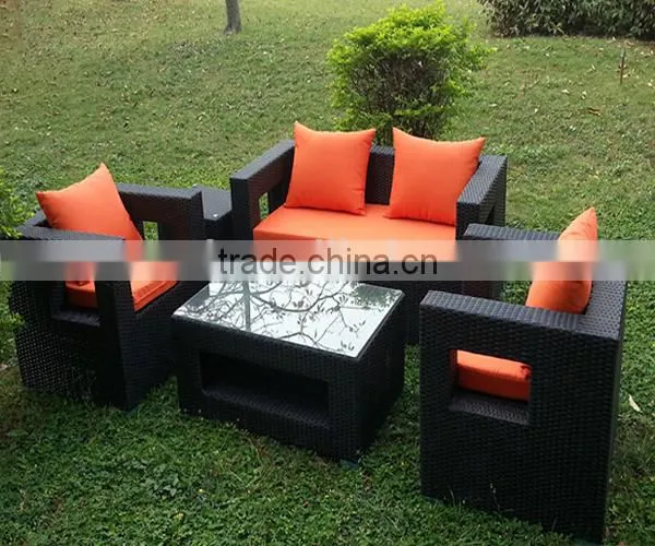 SD waterproof eco-friendly pe rattan handmade indoor dog kennels