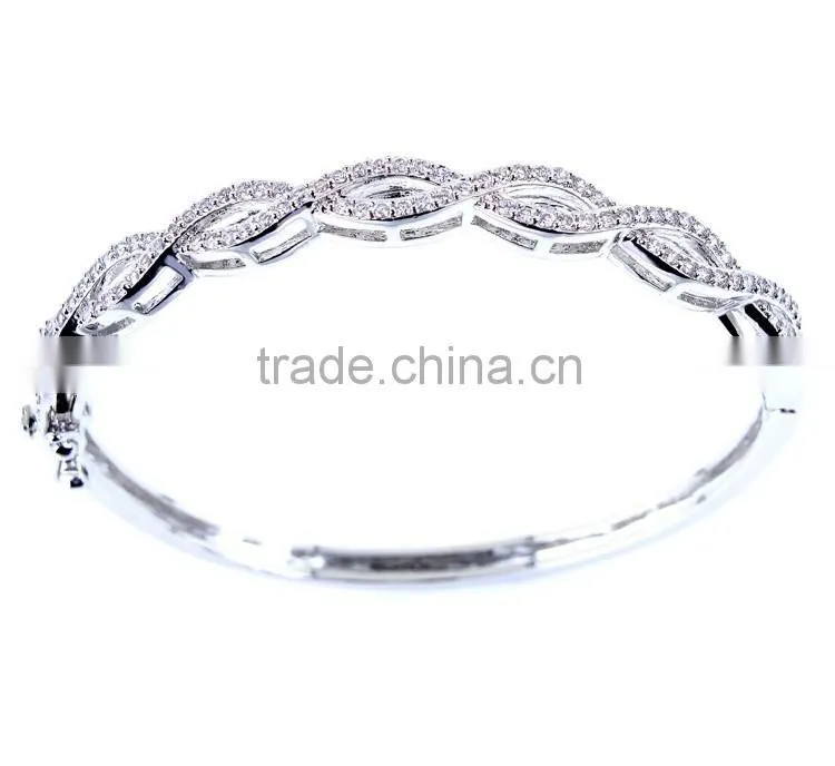 Factory Price Banquet Jewelry for Women Elegant Design Classic Setting CZ Bangle