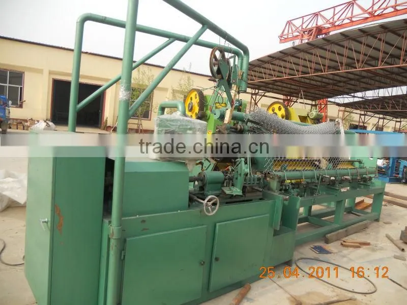 Automatic Chain Link Fence Machine/Diamond Mesh Machine